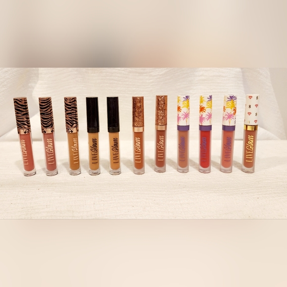 Live Glam Lip Gloss Collection. NWOT - Picture 1 of 1